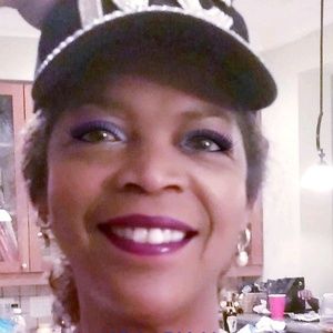 Meet your Posher, Sherry